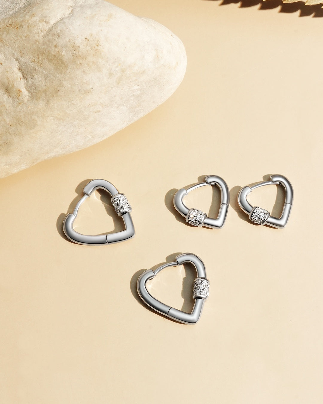 Reimaginer - Mini Heart Clasp Huggie Hoop Earrings